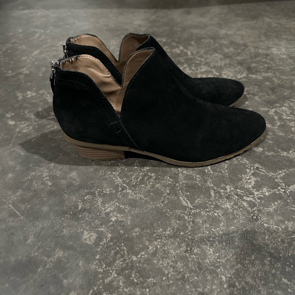 Kenneth Cole  Ankle Boots